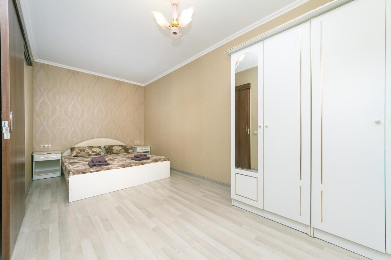 2К Уютная Квартира В Центре Печерска Kyiv Exterior photo