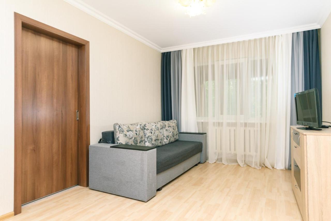 2К Уютная Квартира В Центре Печерска Kyiv Exterior photo